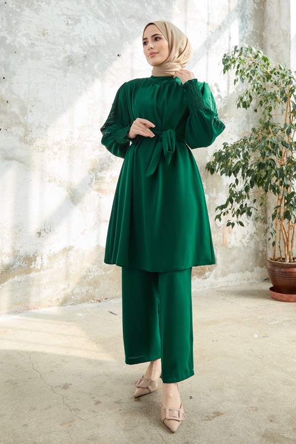 Kolları Taş İşlemeli Takım - Zümrüt