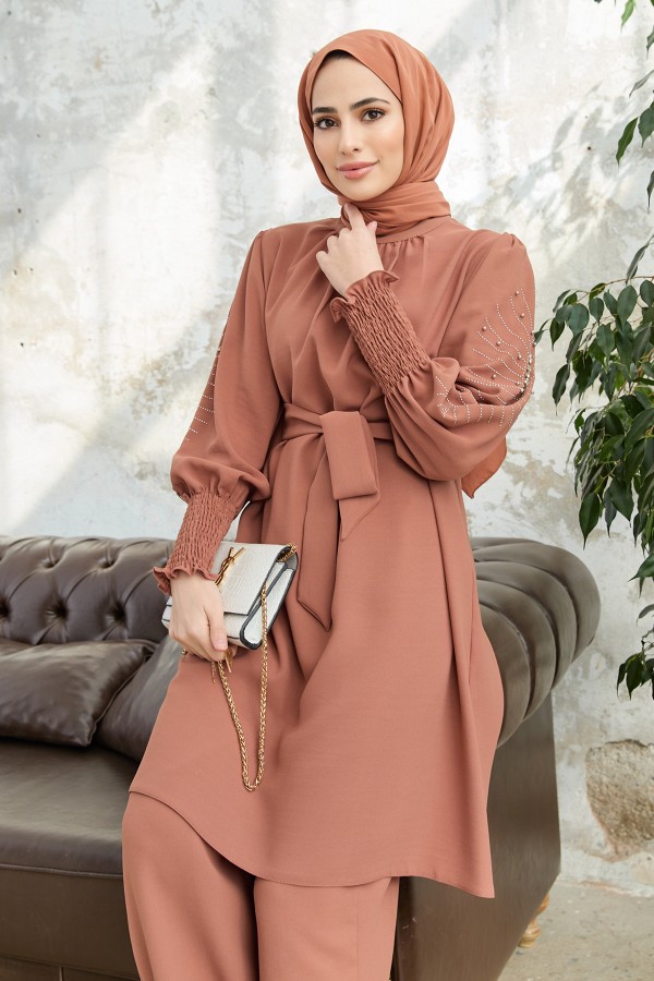 Kolları Taş İşlemeli Takım - Camel