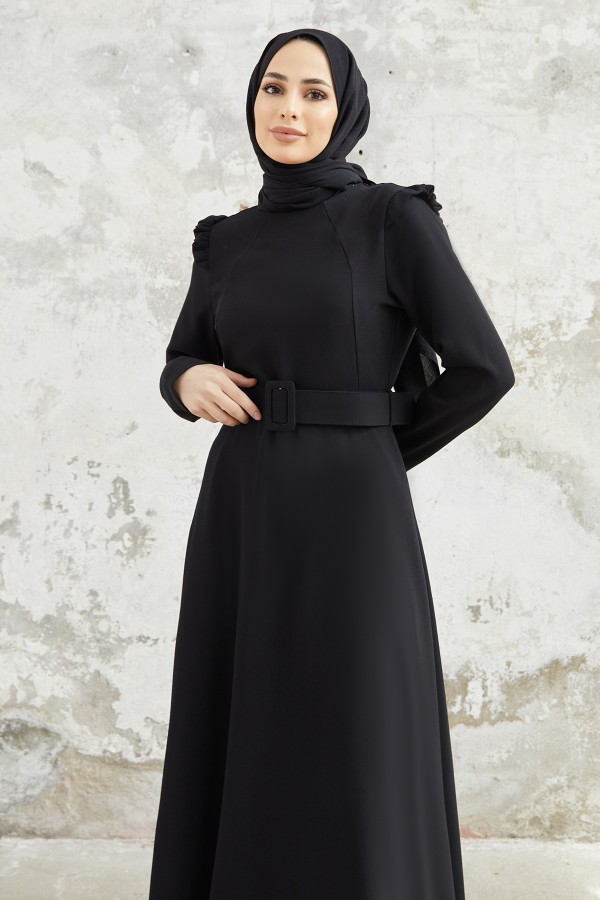 Omuz Volanlı Kemerli Elbise - Siyah