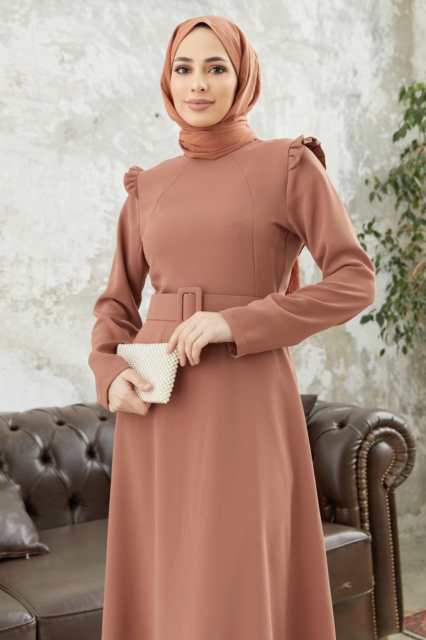 Omuz Volanlı Kemerli Elbise - Camel