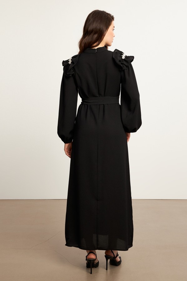 Layla Aksesuarlı Elbise - Siyah