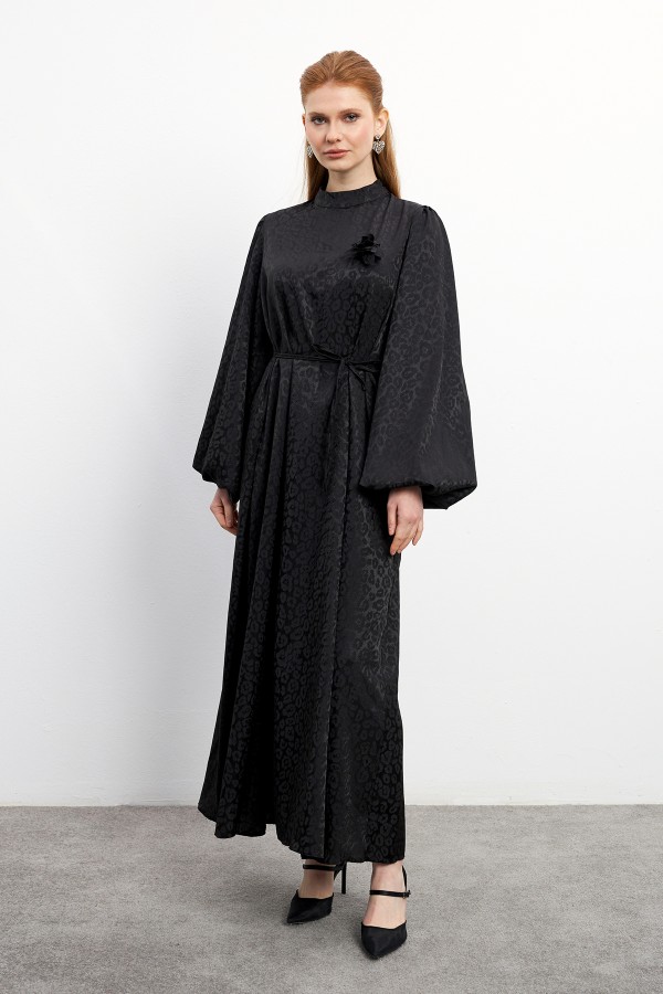 Valen Gül Detaylı Jakar Elbise - Siyah