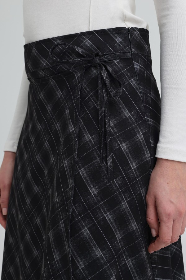 Ekoseli Kapaklı Etek - Siyah