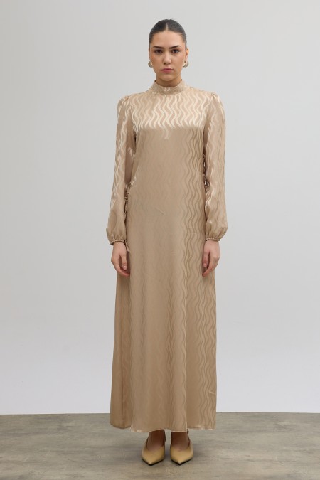Yan Bağcık Detaylı Jakar Elbise - Bej