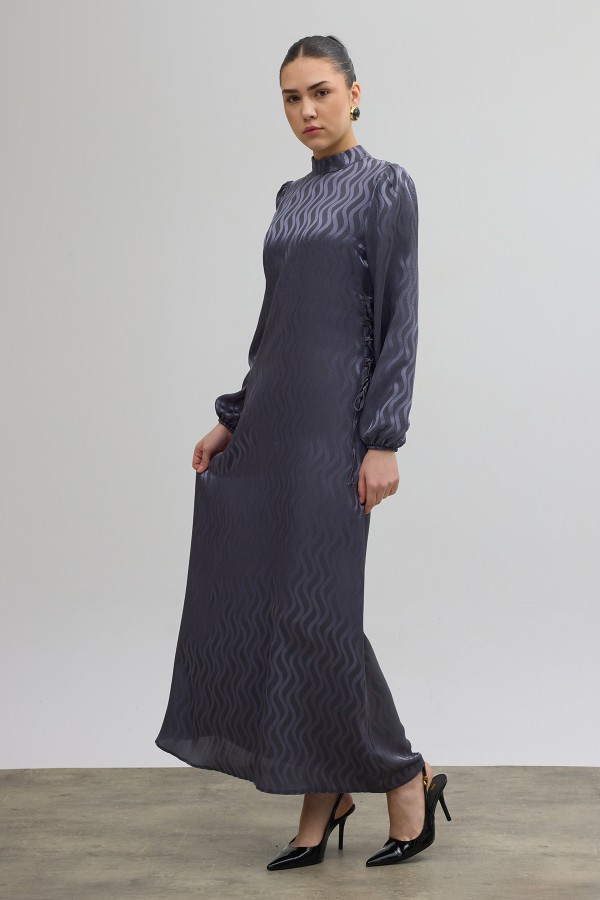 Yan Bağcık Detaylı Jakar Elbise - Gri