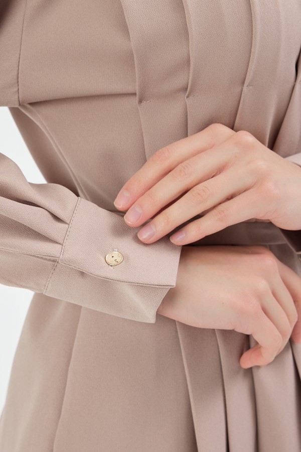 Loren Pleated Detail Set - Beige