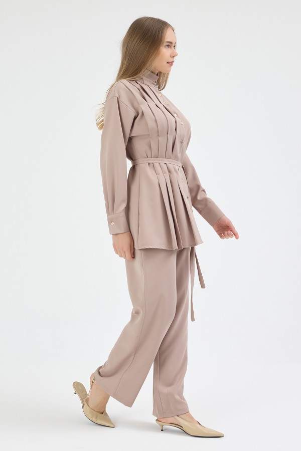 Loren Pleated Detail Set - Beige