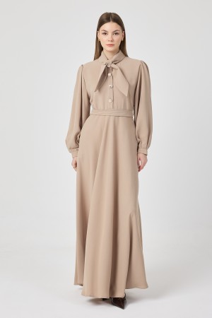 Fular Yaka Kuşaklı Elbise - Bej