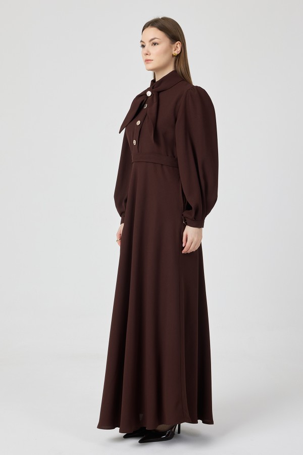 Fular Yaka Kuşaklı Elbise - Kahve