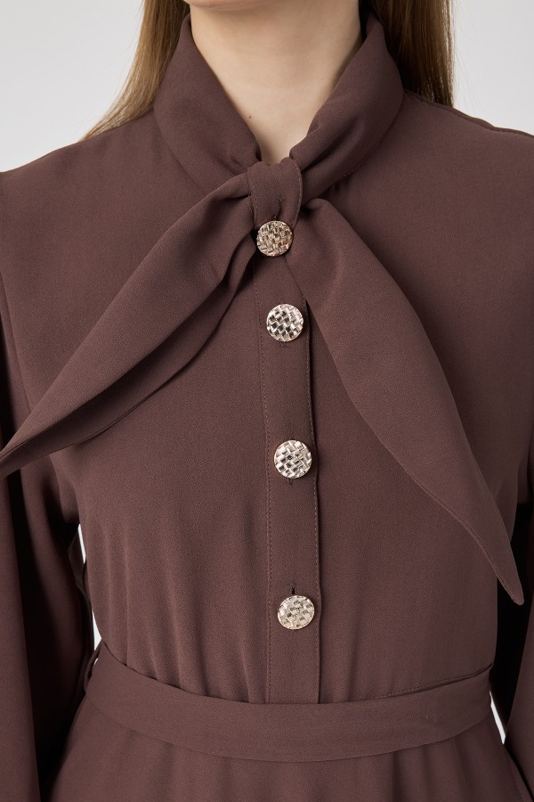 Fular Yaka Kuşaklı Elbise - Vizon