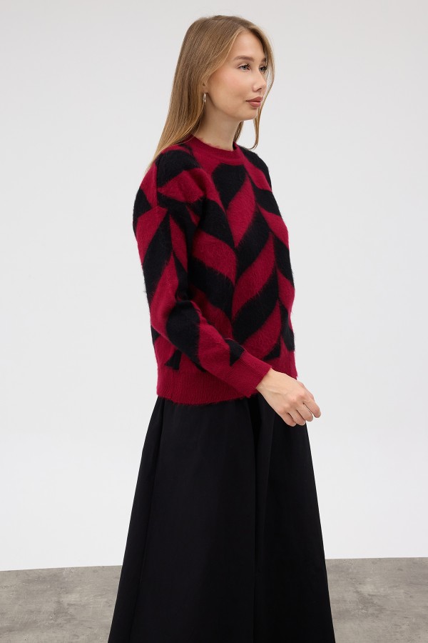 Crew Neck Patterned Knit Sweater - Burgundy