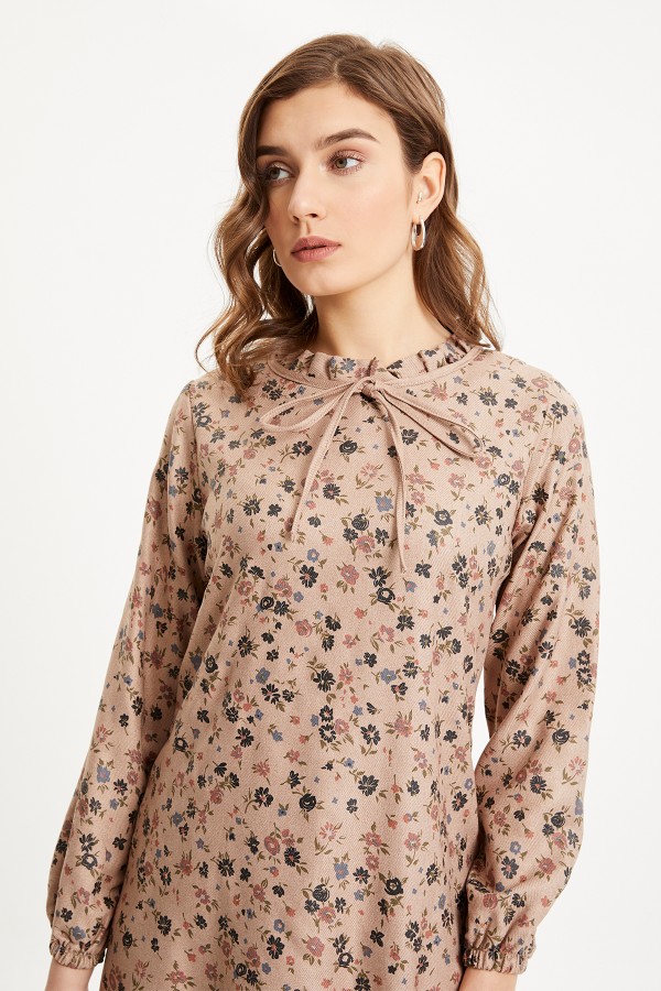 Çiçek Desenli Tunik Pantolon Takım