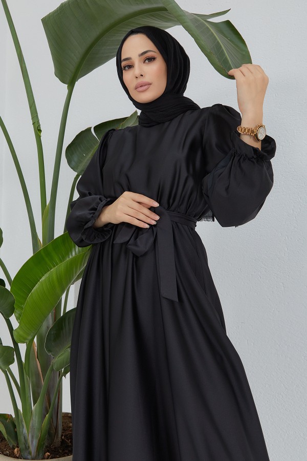 Kuşaklı Saten Elbise - Siyah