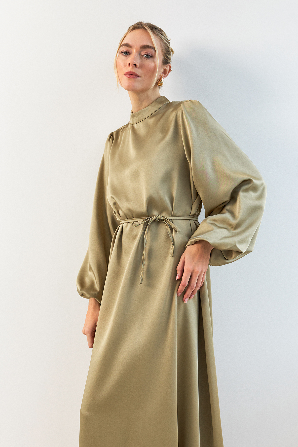 slim fit dress slacks Women's Almond Milk and Green Cotton Linen Co-ord Set – Dhiyona Fashion